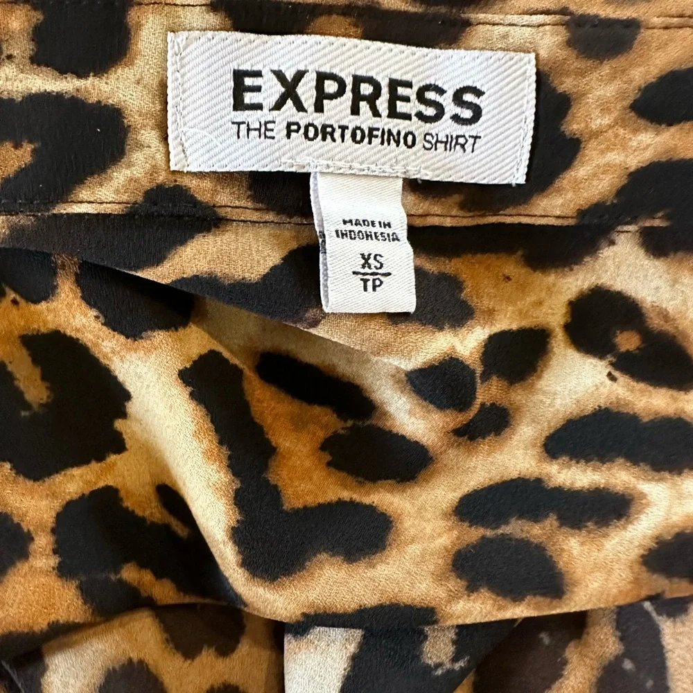 Express XS Animal print portofino shirt - Picture 5 of 8